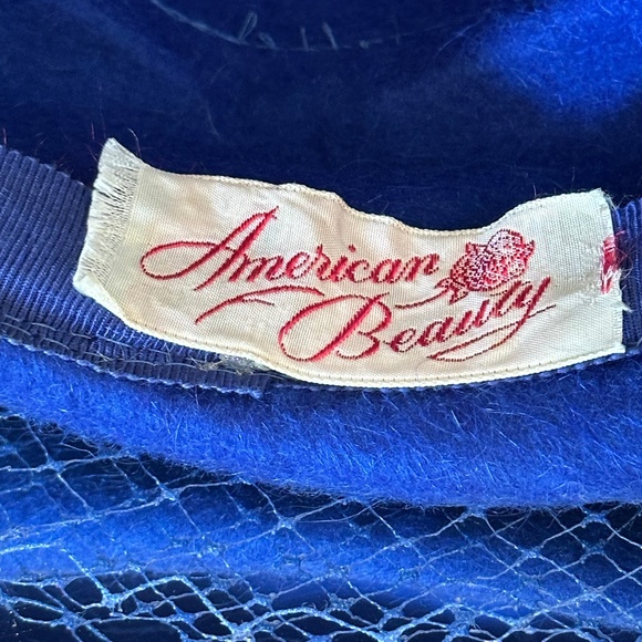 BEAUTIFUL ROYAL BLUE 1960S' FELT "BUCKET " HAT + PURPLE SATIN BAND + BLUE VEIL - Picture 11 of 11